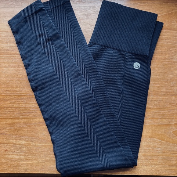 COTTON ON Chevron Ribbed Crop Leggings - Picture 1 of 3